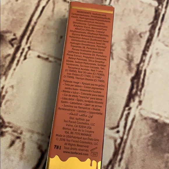 Too Faces Melted Matte lipstick - Picture 3 of 6